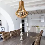 Dreamlike Mykonos * أورنوس