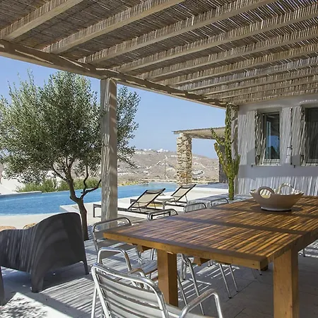 Dreamlike Mykonos Villa *